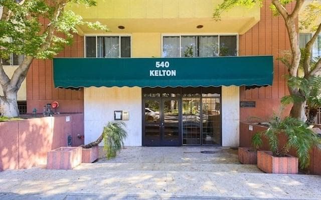 Condo Bldg Entrance - 540 Kelton Ave