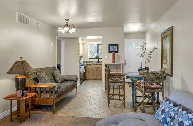 Building Photo - 3200 S Litzler Dr