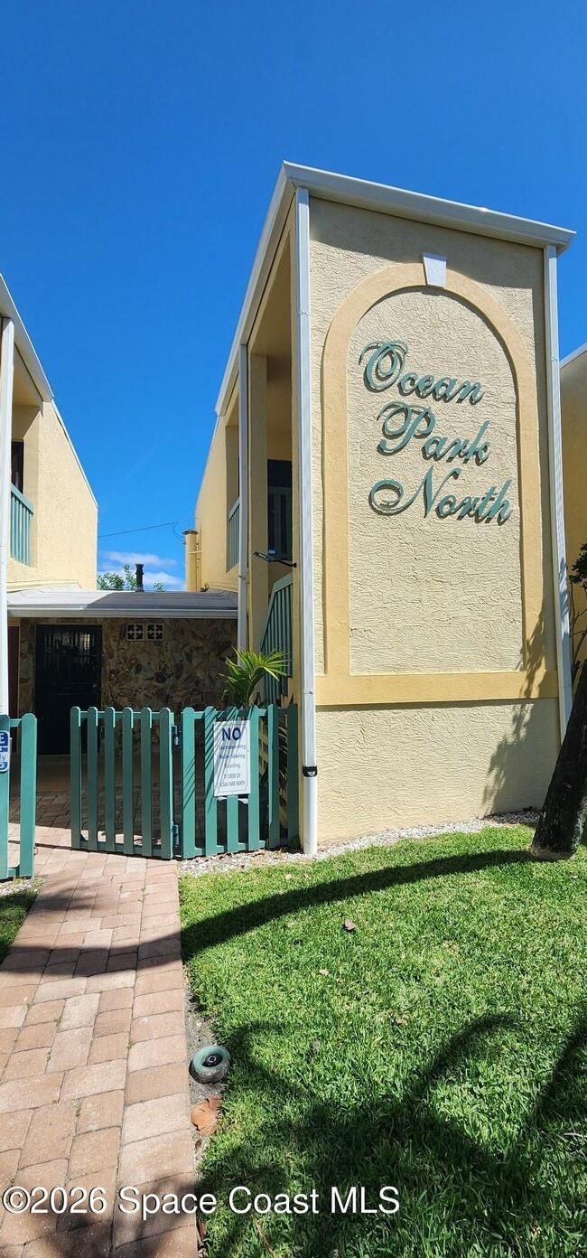 Building Photo - 310 Taylor Ave