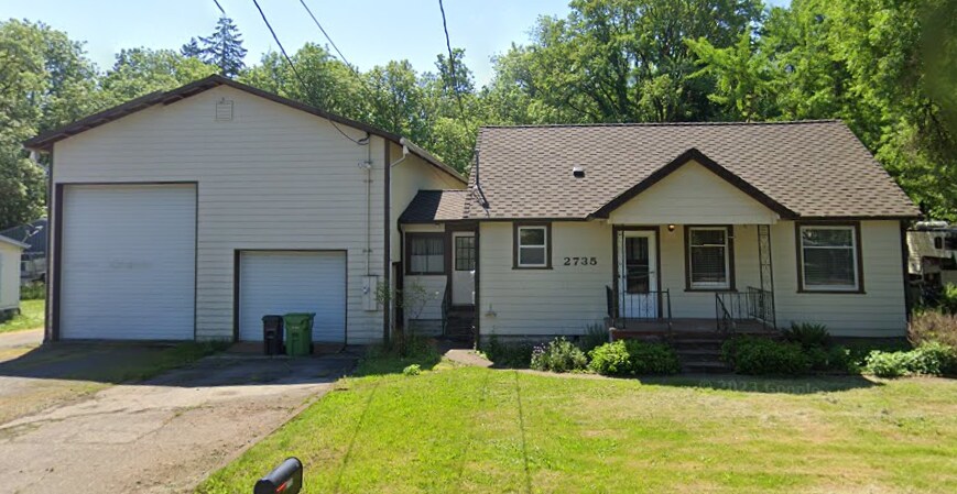 Foto principal - 2735 Columbia Blvd