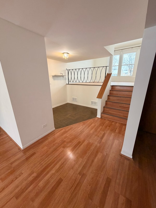 Building Photo - 9260 Dee Rd