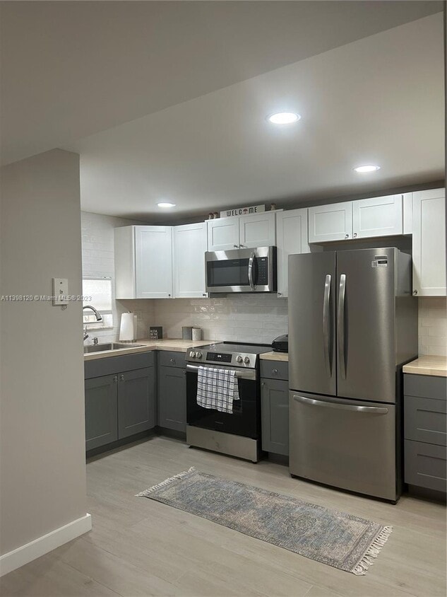 9410 N Hollybrook Lake Dr Unit 209, Pembroke Pines, FL 33025 Condo