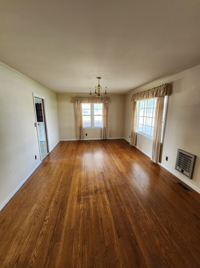Building Photo - 3-Bedroom Home in Sparta with Hardwood Floors, Carport & Covered Porches