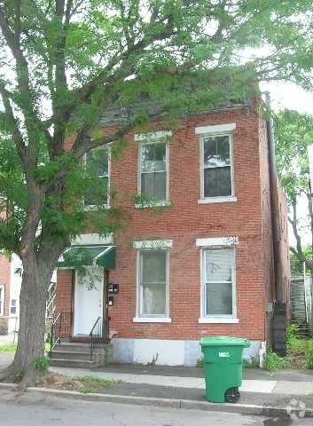 Building Photo - 28 Cortland Pl