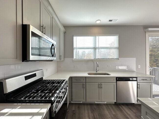 Foto del edificio - 615 Broadway St