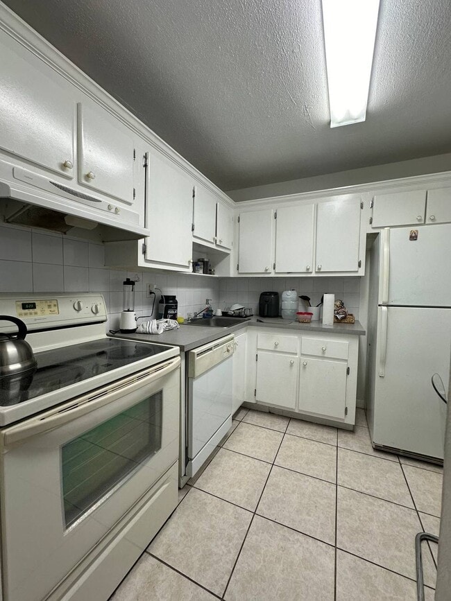 Foto del edificio - 9440 Fontainebleau Blvd