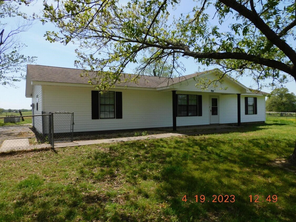 Foto principal - 784 Main St