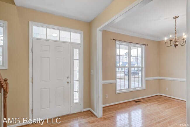 Building Photo - 3 br, 3 bath House - 108 Allie Bell Ln