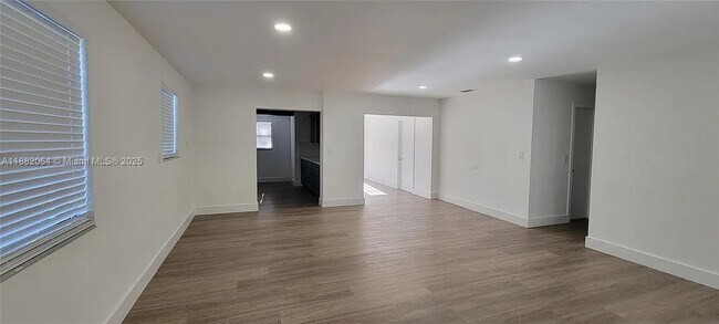 Foto del edificio - 2513 Island Dr