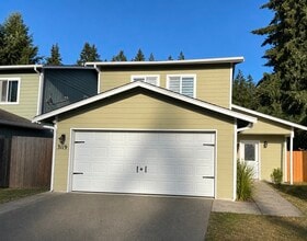 Building Photo - 3119 Chive Pl SE