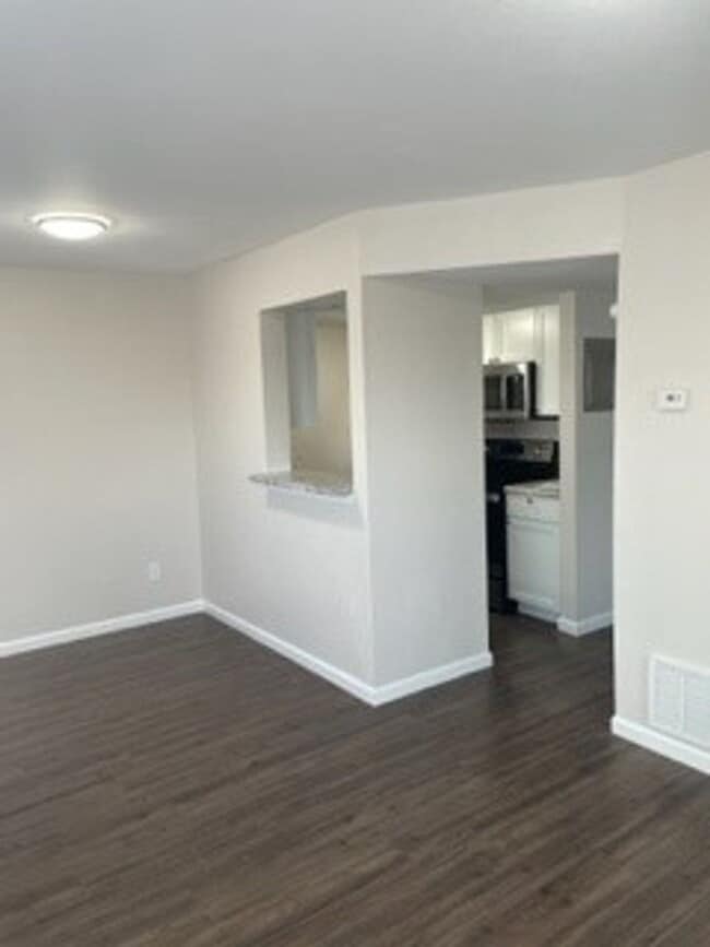 Interior Photo - Stadium View Apartments