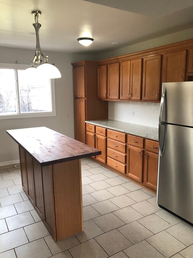 Photo - 17211 Peach Grove Ln House