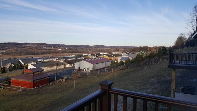 Foto del edificio - 277 Red Tail Rdg