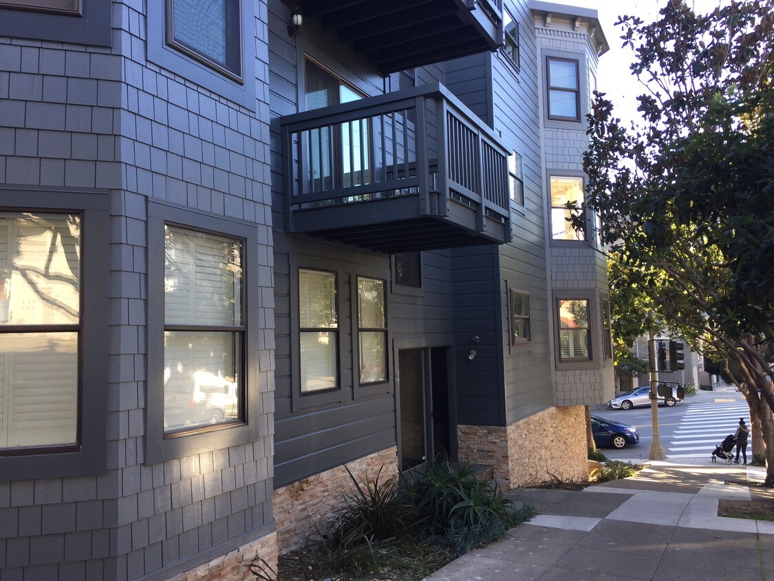 Front View - 2750 Market St