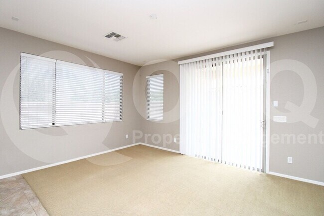 Foto del edificio - 3370 E Pinot Noir Ave