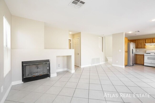 Foto del edificio - 4933 Via Luis Ct