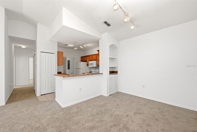 Foto del edificio - 6169 Metrowest Blvd