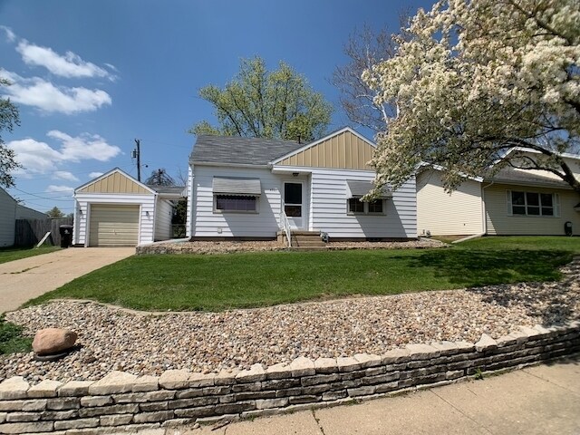 Foto principal - Home near Peoria Notre Dame High School