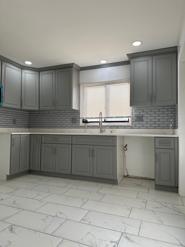 18231 Filmore St, Southfield, MI 48075 House Rental in Southfield, MI