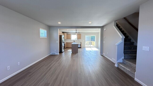 Foto del edificio - 7647 Stones Throw Dr