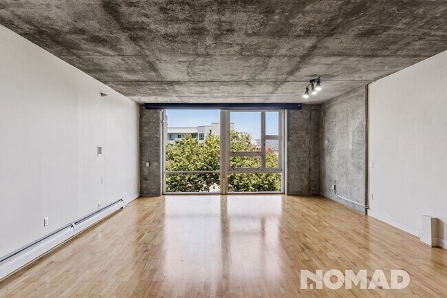 Foto del edificio - Large 1 Bedroom in Jack London Oakland w/ ...