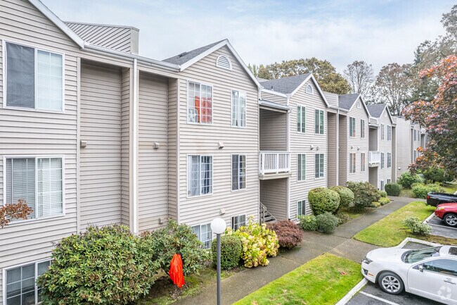 Exterior - Hunnington House Apartments