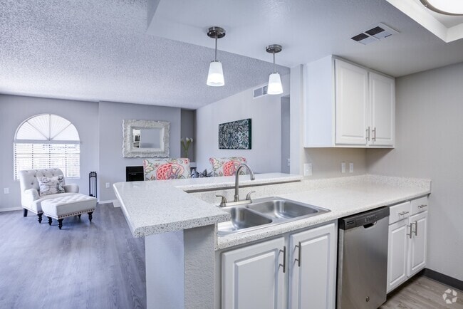 Building Photo - Starrview at Starr Pass Apartment Homes