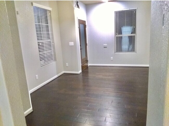 Foto del edificio - 1514 Chinook