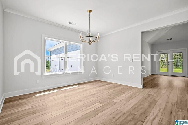 Foto del edificio - Rare 5 Bedroom Home for Rent!