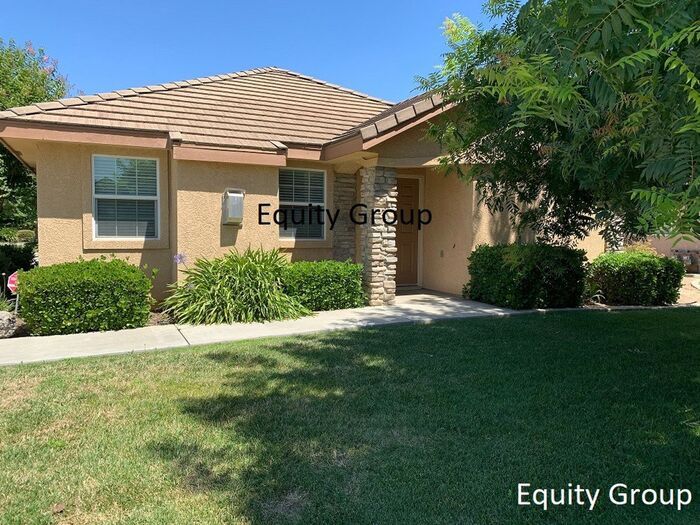 2236 N Vickie Ct, Visalia, CA 93291 Condo for Rent in Visalia, CA