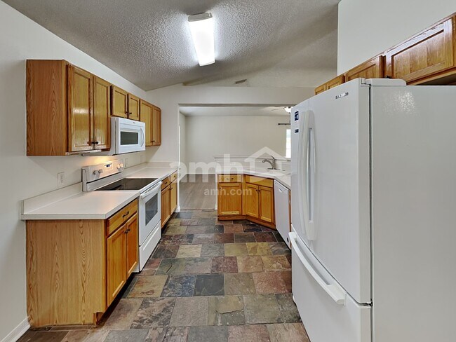 Foto del edificio - 3545 Talisman Drive