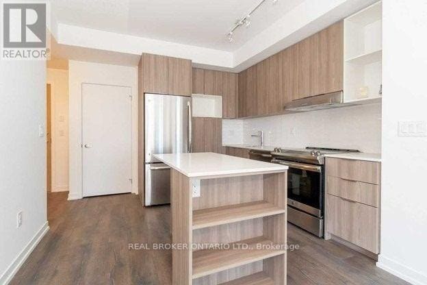 Photo du bâtiment - 2520 Eglinton Ave W