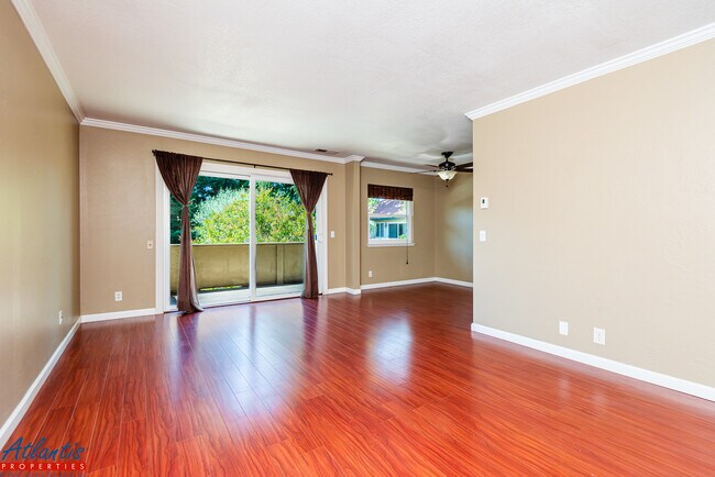 Building Photo - 787 N Fair Oaks Ave