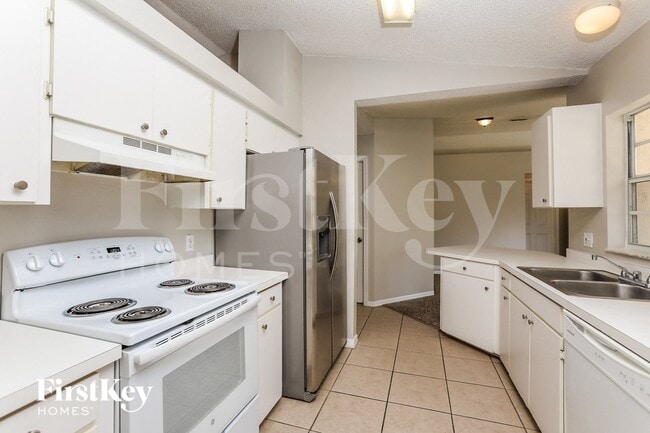 Building Photo - 2059 Gallagher Ave