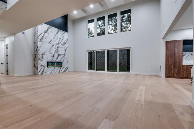 Building Photo - 6301 Tiffany Oaks Ln