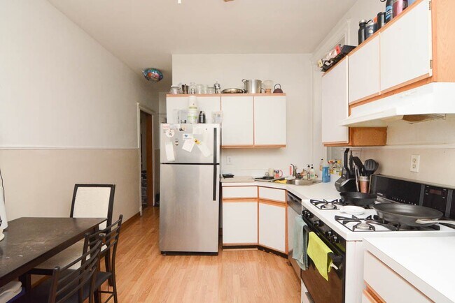 Foto del edificio - 1150 W Waveland Ave