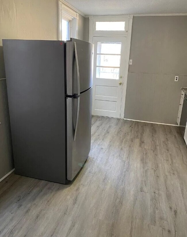 Foto del edificio - Cozy 4 Bedroom, 1 Bath Home in West York Schools!