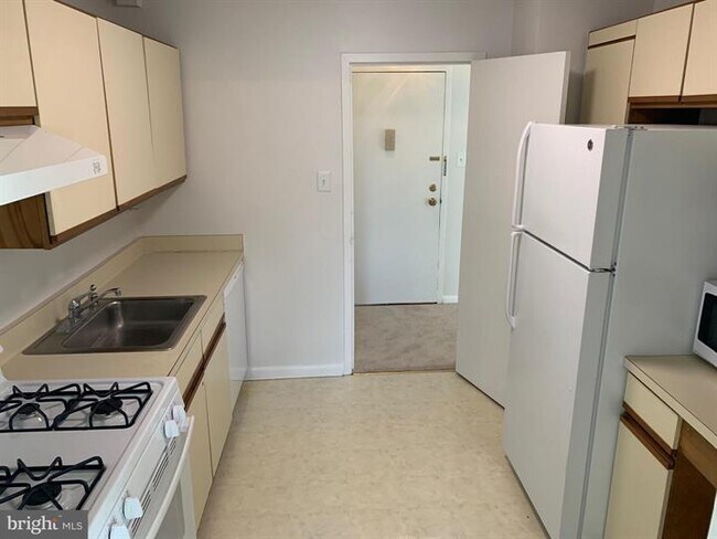 Building Photo - 2 Bed/1 Bath in Park Place