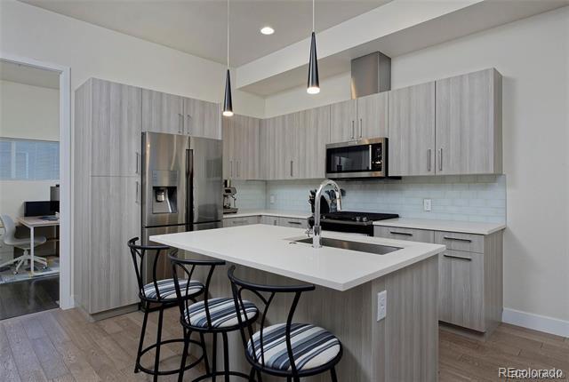 Foto del edificio - 3044 Wilson Ct