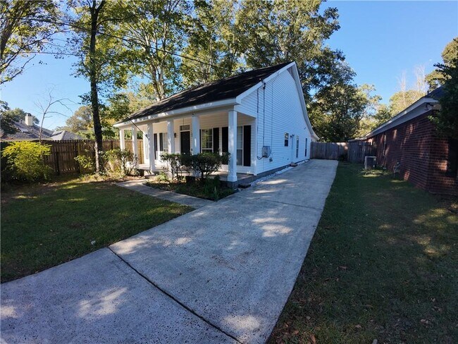 Foto del edificio - 1108 Wesley Ave