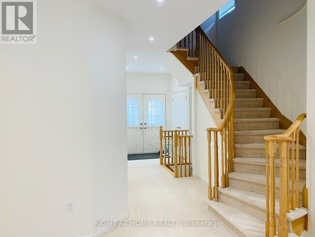 Photo du bâtiment - 1796 William Lott Dr