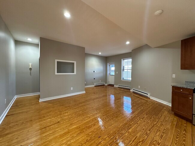 Building Photo - 1 Pembroke St