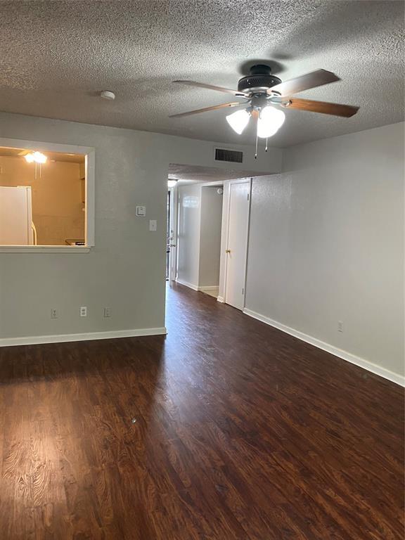 Building Photo - 6012 Westridge Ln