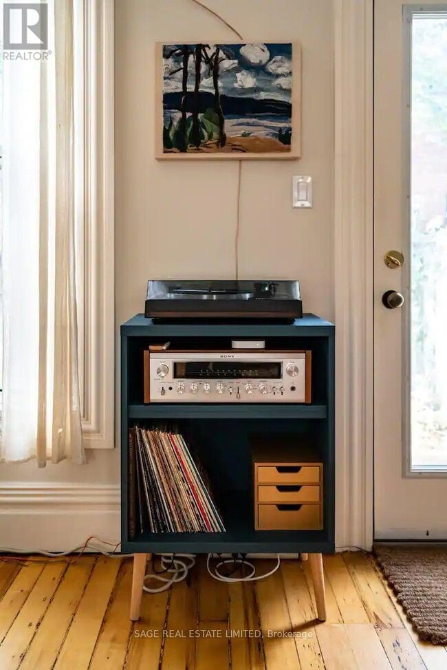 Building Photo - 16 Flagler St