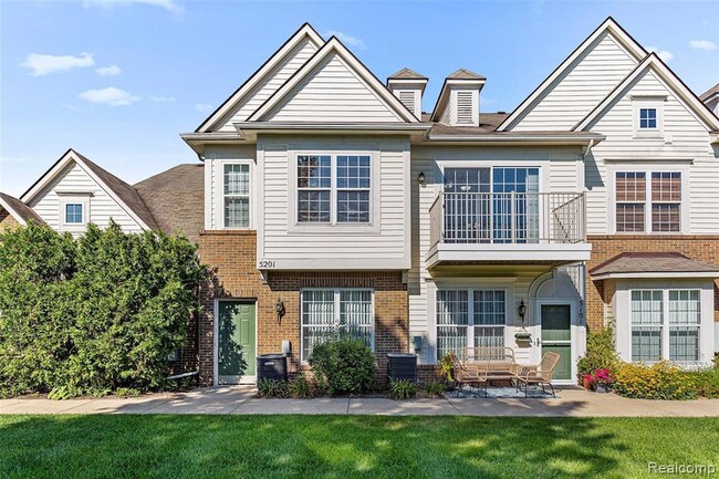 Foto del edificio - 5201 Widgeon Ln