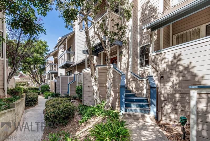 9270 Towne Centre Dr Unit 29, San Diego, CA 92121 Condo for Rent in