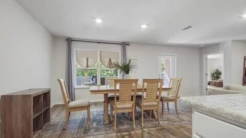 Foto del edificio - 935 Indian Woman Rd