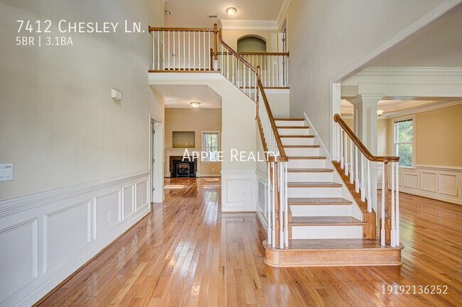 Building Photo - 5 Bedroom 3.5 Bath home in the Fairfield S...