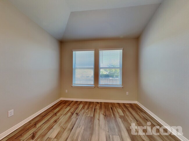 Foto del edificio - 11803 Copperstone Ave