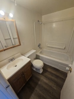 Building Photo - 504 Jeanell Dr